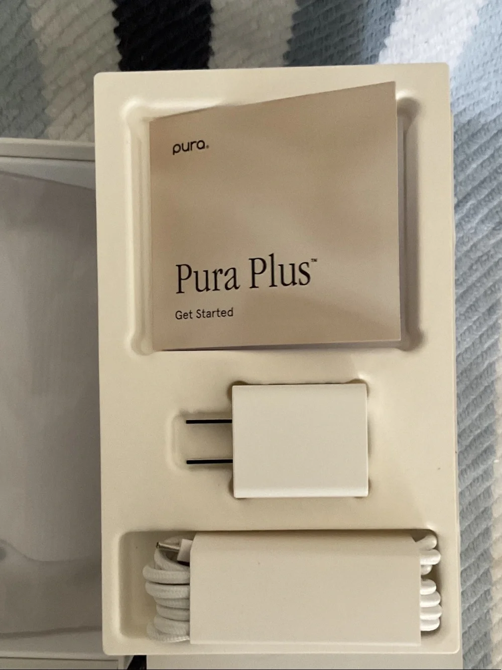 Pura Plus Smart Fragrance Diffuser Large Space White
